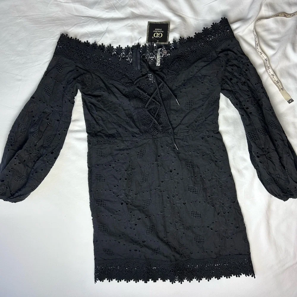 BLACK Thick lace boho off the shoulder, big sleeves mini dress - Picture 4 of 8